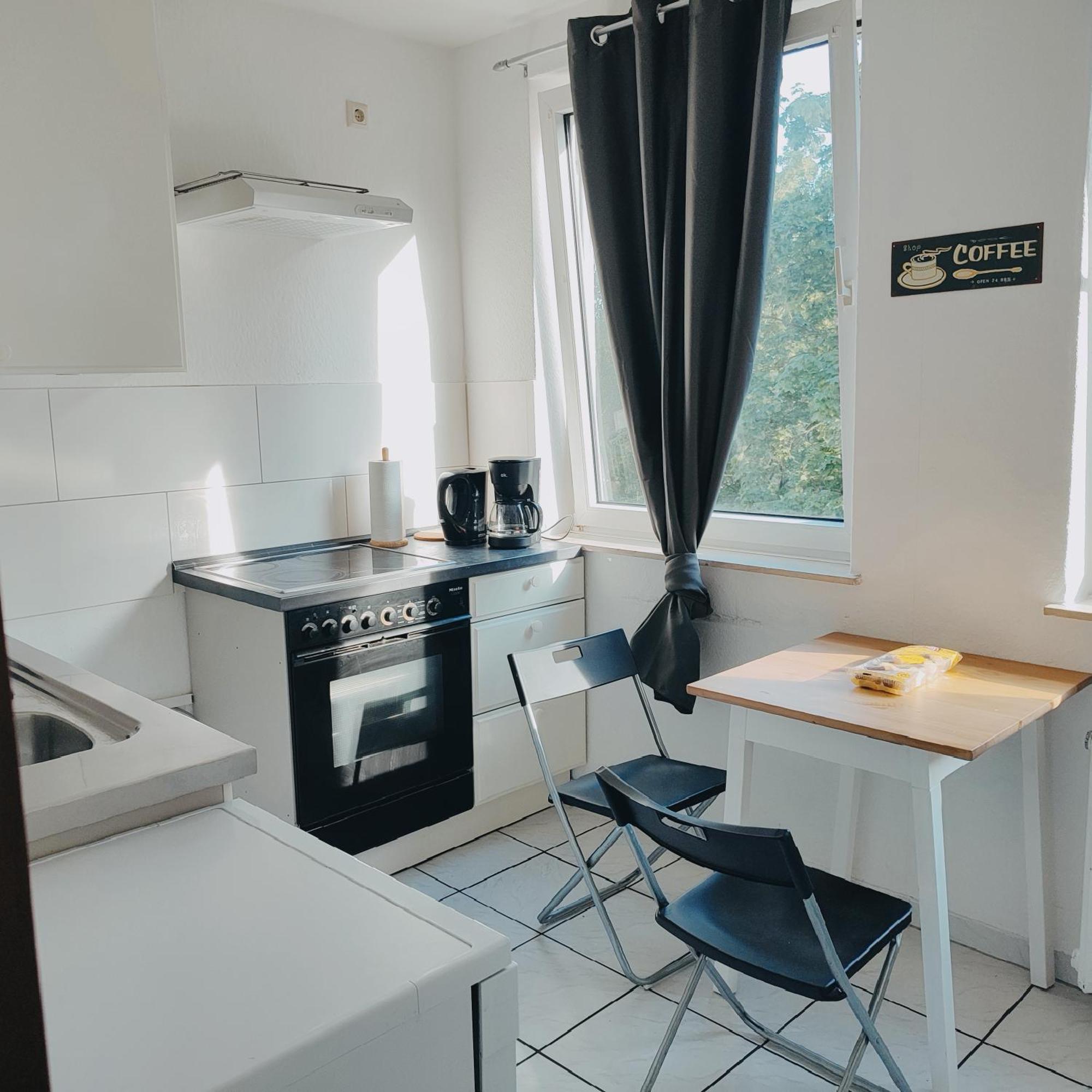 Ferienwohnung Monteurwohnung Messewohnung Duisburg Sued Grenze Duesseldorf 6 Personen Esterno foto